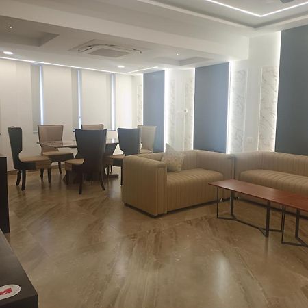 Hotel Kadamb Tree Jabalpur Eksteriør billede